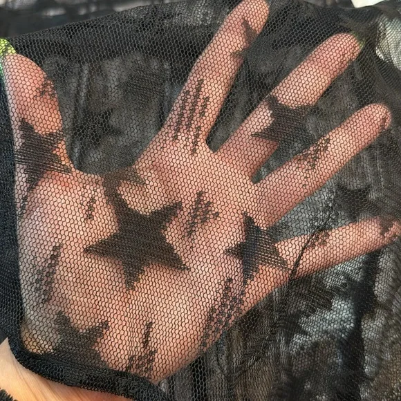 MakeMeChic Black Sheer Star Pattern Crop Top size Large - Picture 4 of 4